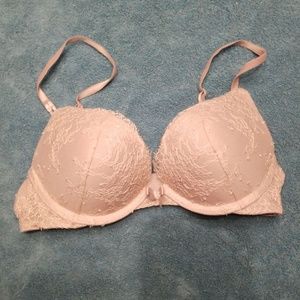 Victoria Secret Bombshell Bra 32A
